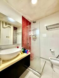 Blk 705 Hougang Avenue 2 (Hougang), HDB Executive #552395171